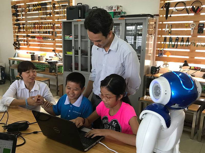 Học lập trình cho học sinh cấp 2 với Minecraft